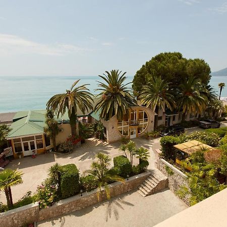 Old Gagra Hotel Exterior foto